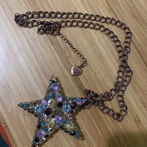 Betsy Johnson sparkly acrylic star necklace